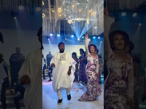 Who won the dance,Team bride or Team groom? #dancechallenge #wedding #viralwedding #whowon