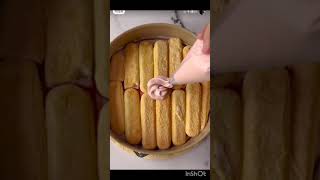 cream cake look #cakedecorating #cakedecoratingideas #caketown #fairfood #carnivalfood #cakedeco