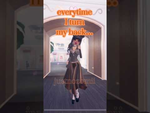 everytime I turn my back… #roblox #dresstoimpress #dtiroblox
