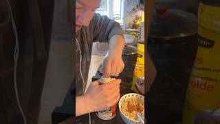 I try to lift and peel a Lift 'n' Peel™ seal