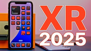 Using the iPhone XR in 2025 - Review!