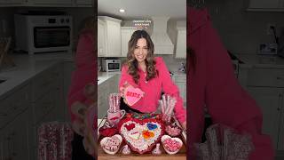 VALENTINE’S DAY SNACK BOARD IDEA 💕