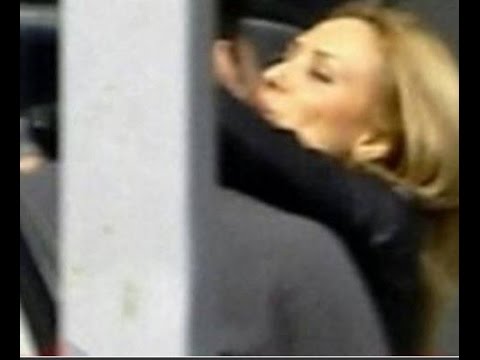 Salman Khan Kissing Lulia Vantur In Dubai Clicked By a fan | Salman Khan And Lulia Vantur