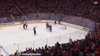 Jake Neighbours vs Corey Perry Apr 09, 2025