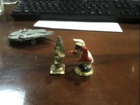 DESKWARS # 1 Ganesh vs Pulcinella