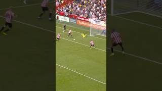 GABRIEL JESUS DENIED BY… DAVID RAYA!
