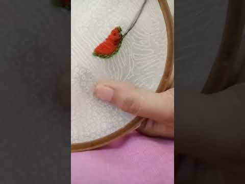 Hand embroidered pretty dresses for little girls (tutorial & design)