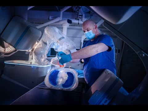 guidoo - the robotic surgical assistant from BEC