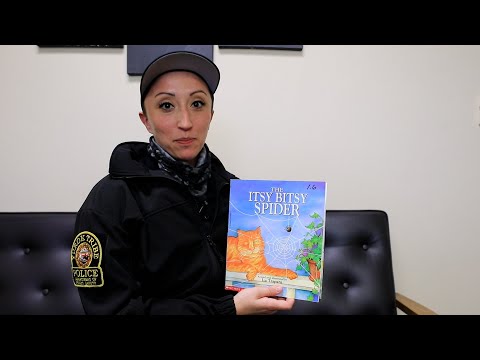READ ACROSS AMERICA: The Itsy Bitsy Spider by Iza Trapani