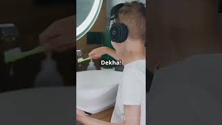 "Toothbrush se Speaker Ka Sound Boost?! 😱🔥" #desijugaad #mobilejugadindia #androidhacks #tech