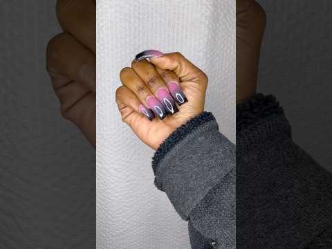 Gave the nail beds a break and we BACK 😮‍💨🫱🏾‍🫲🏽 first attempt at ombré 🫰🏽#nailtech #fyp