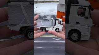 Expanding the Big Rig Collection with the Mercedes-Benz Actros by GCD… #toycars