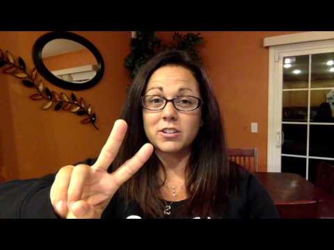 What is the difference between a customer and a promoter with Le-Vel