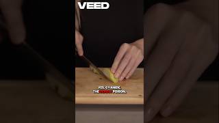 This Popular Fruit Can Be Poisonous!#FruitFacts #AppleTruth #CyanideInApples