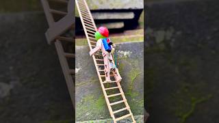 mainan unik kreatif robot pemanjat tangga #toys #creative #ideas #robot #mainan #idebarangbekas