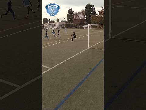 Punishing them for not clearing their lines! #soccerlife #soccergamestoday #sundayleaguegoals