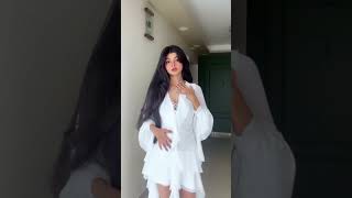 reposting it 🎀✨#foryou #fyp #trending #outfit #transition #newme #outfit #newmegals #trendingreels