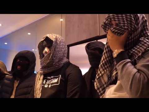 #OMH Sparko X Majik Mac X #MaliStrip Richi - Money Hungry (Music Video) | @londonfriedpigeon