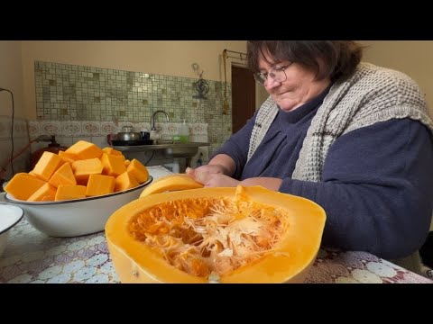 A Cozy Autumn Day: Harvesting Beets, Pickling Tomatoes & Grandma’s Squash Flatbreads