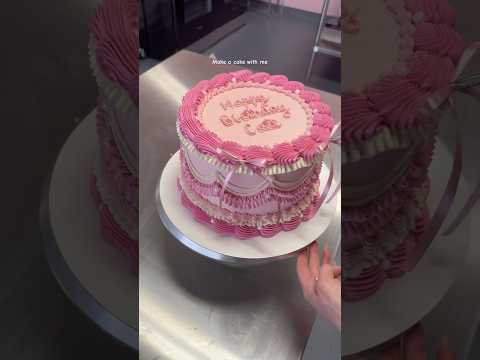 Cake decorating tutorial #cake #cakes #cakedecorating #cakeoftheday #caketutorial #cakedesign