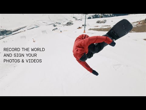 The Click Camera App for Creators: Deep Reals