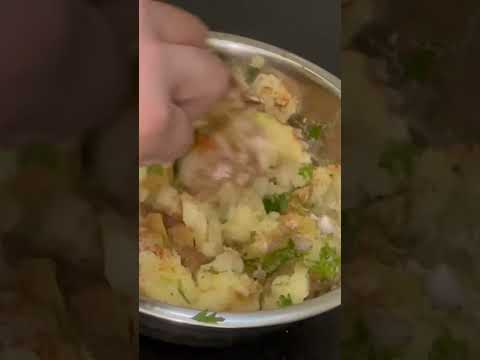Aloo parantha recipe 🥰🥔#trendingshorts #trendingsong
