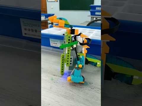 Dinosaur #lego #wedo #dino #shorts #robot