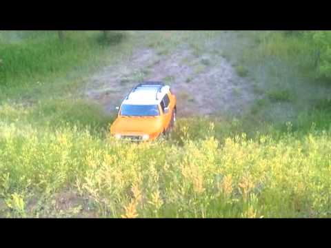 Toyota FJ Cruizer Going Off-Road