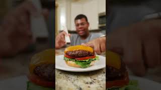 How to stack the perfect burger 🍔 #problemsolved #cooking #burgers #burger