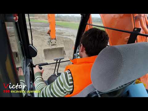 Moving some Muck (Hitachi 210)