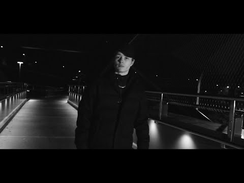 STRETCH ONE - BRUCE WAYNE
