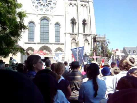 MOV04885
