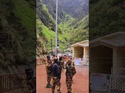 #आज सुबह के यमुनोत्री दर्शन#chardham yatra 2025#ytshorts#vlog#travel#badrinath
