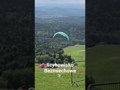 Szybowisko Bezmiechowa 🪁 - magiczne miejsce amatorów lotniarstwa oraz turystyki motocyklowej