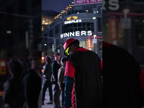 Dundas Hero “ Dance for donation “ Color grading photo #colorgrading #dundassquare #photography