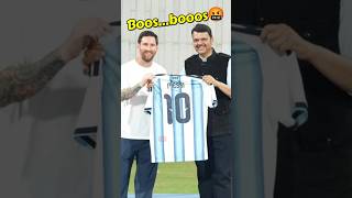Messi Fans boos to Maharashtra CM 🤔 Devendra Fadnavis ? #wankhedestadium #messi #football