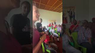 Code Your Dreams Teacher, Viviana Márquez, Speaks to Medical Center Communal Kanyosha in Bujumbura