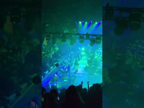 concert clip: "A Forest", THE CURE nyc 2023