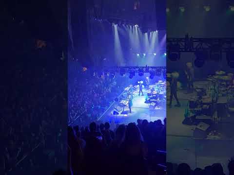THE CURE, "Pictures of You" (live in nyc 2023)