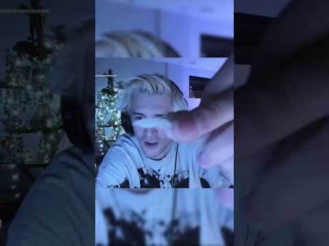 xQc Eats His Toe Nail... AGAIN!?!? | xQc aClipped #xqc #shocking #funny #shorts