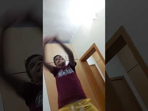 Tu muskuraye to dil ko chain aye 😊
