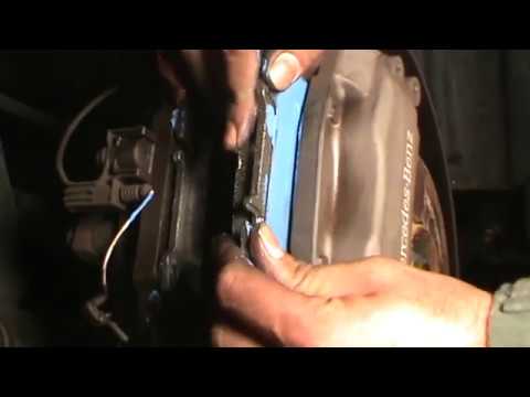 Mercedes-Benz ML-500 easy brake pad replacement.