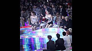Kings and queens of kpop 👑 #army #bts #blinks #blackpink #awardshow #korean #kpop #evrtngk