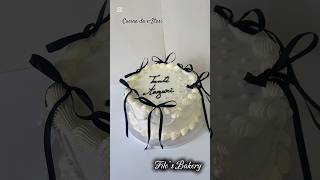 Vintage cake. Lambert cake. #italiancake #cake #cakedecorating #handmade #vintage #forestanera