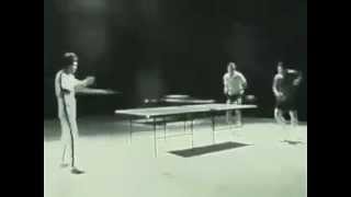 Bruce Lee : Ping pong with Nunchucks