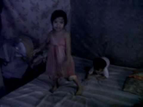 Sayaw ni Nicole & Nake 😁😃😆