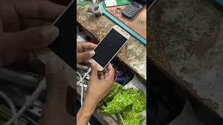 আজকে পানিতে পড়া একটা মোবাইল কাজ করলাম কেমন হলো সবাই কমেন্ট এ বলে জাবেন ✅