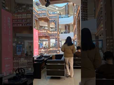 there she goes again ✨#travelvlog  #southkorea #traveldiaries #traveltok #solotravel