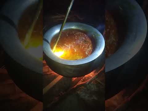 রাতের আনন্দ মাংস খিচুড়ি।