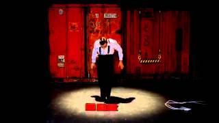 Cigar box juggling act by Koblikov 1280 / www.maximaaa.com